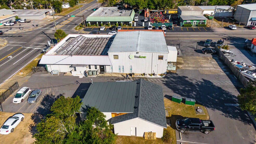 More Photos Of 3119 N Davis St, Pensacola Storefront Retail Office For Sale