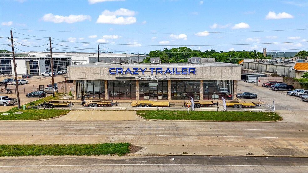 More Photos Of 15150 North Fwy, Houston Freestanding For Sale