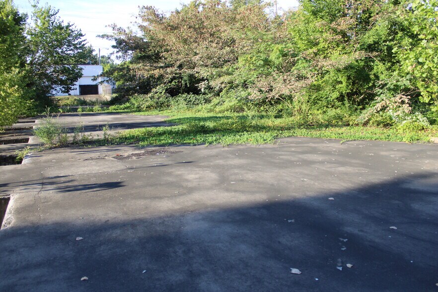 More Photos Of 240 E Trigg Ave, Memphis Land For Sale