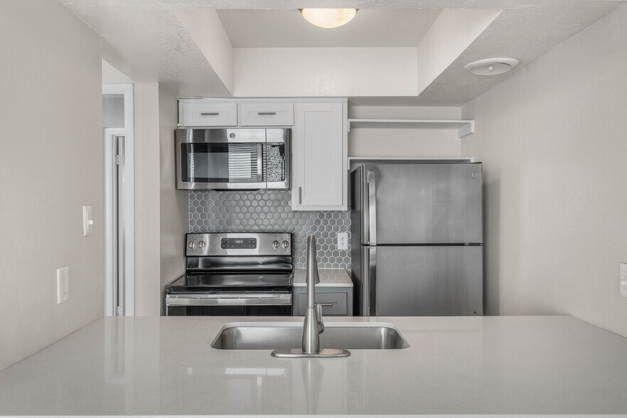 More Photos Of 1045 S San Jose St, Mesa Apartments For Sale