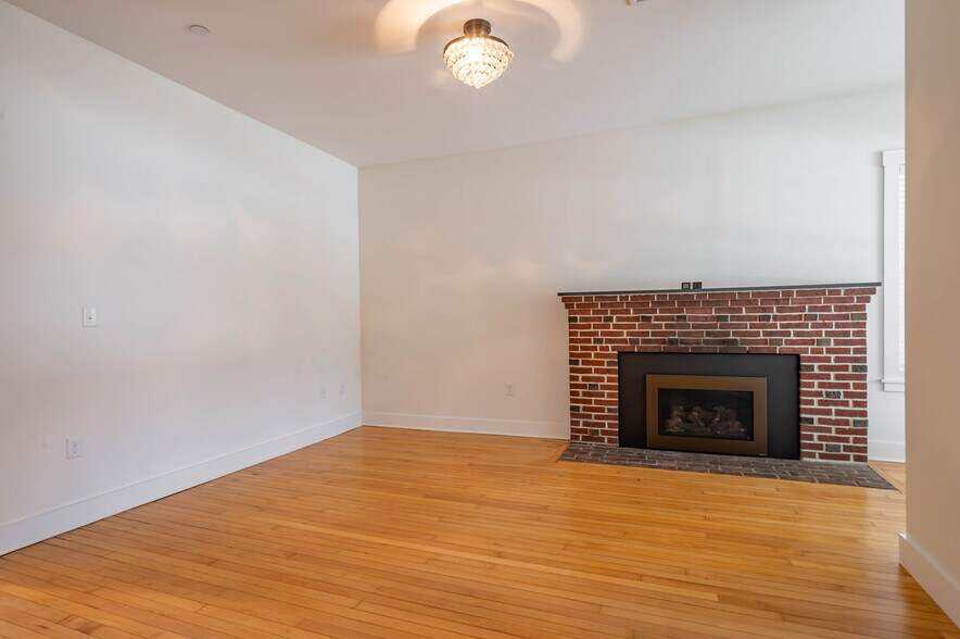 More Photos Of 26 N Main St, Mont Vernon Apartments For Sale