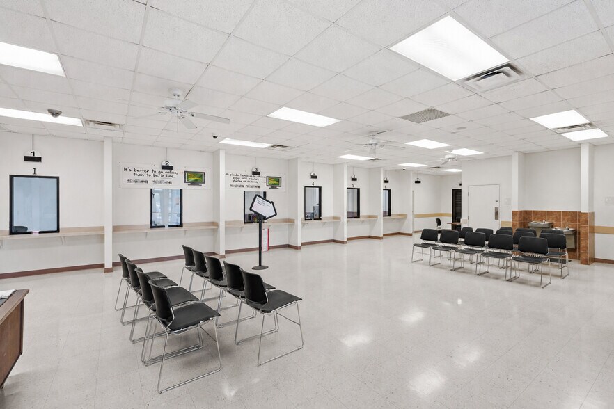 More Photos Of 1630 W HWY BUSS 77, San Benito Office For Sale