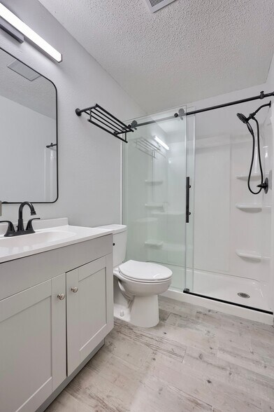 More Photos Of 2140 Lincoln Hwy E, Lancaster Hotel For Sale