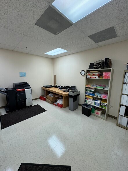 More Photos Of 720 N Brooker Creek Blvd, Oldsmar Flex For Sale