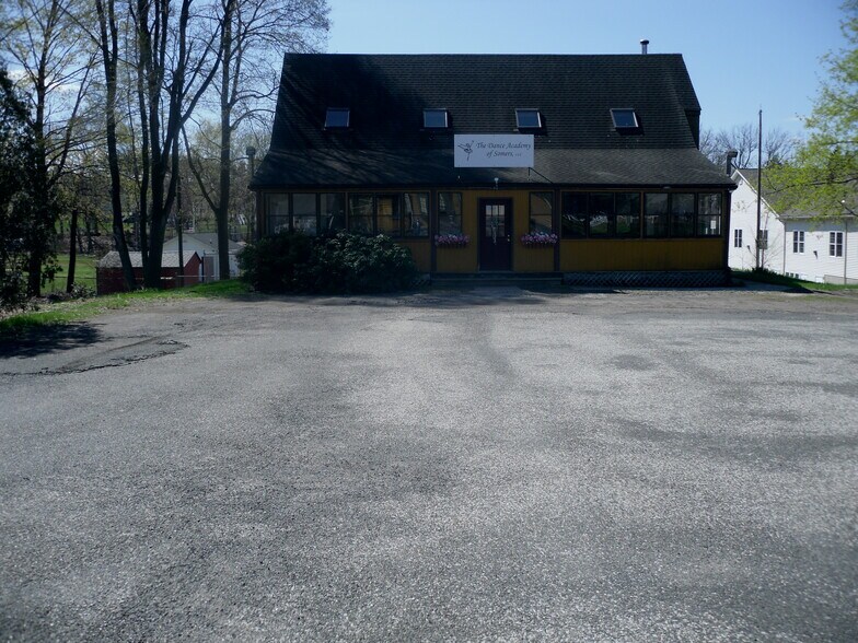 More Photos Of 596 Main St, Somers Freestanding For Sale