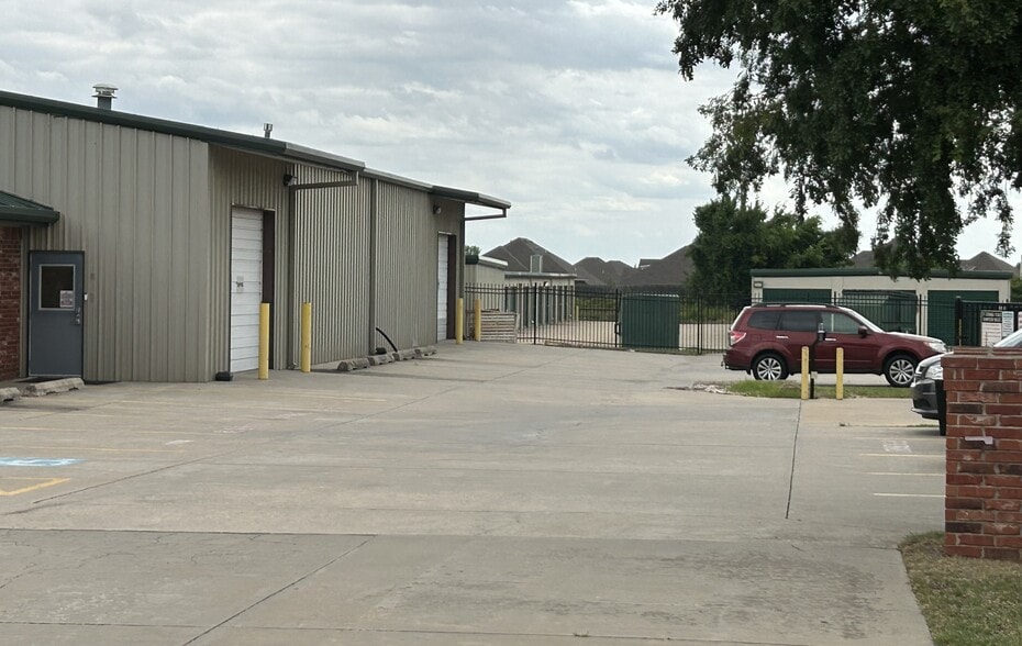 More Photos Of 3650 S Classen Blvd, Norman Self Storage For Sale