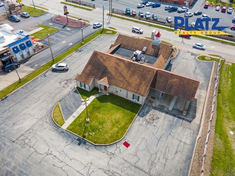 More Photos Of 1838 E State St, Salem Funeral Home For Sale