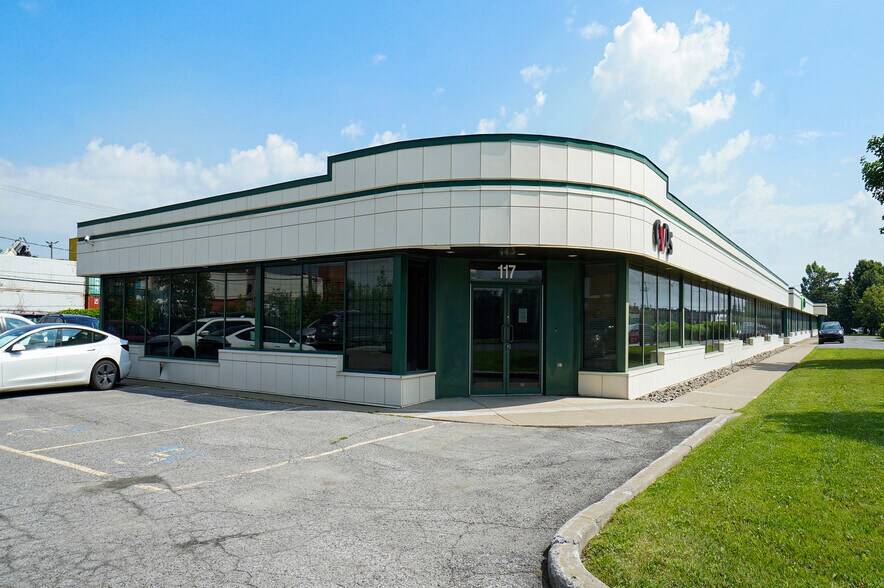 Primary Photo Of 115-117 Boul Brunswick, Pointe-claire Warehouse For Lease