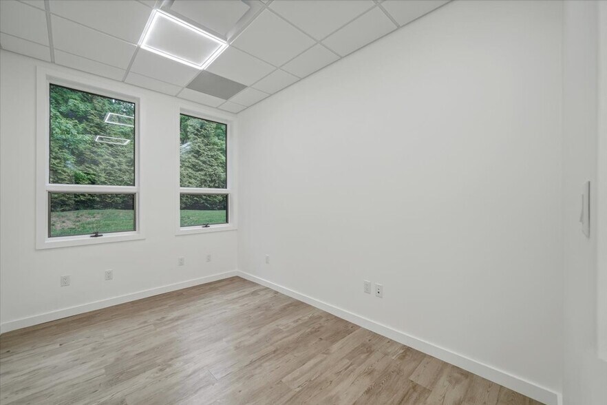 More Photos Of 72 Summit Ave, Montvale Office Residential For Lease