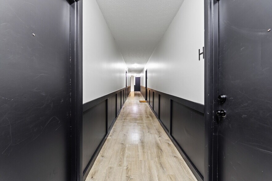 More Photos Of 1309 Fair Ave, Columbus Apartments For Sale