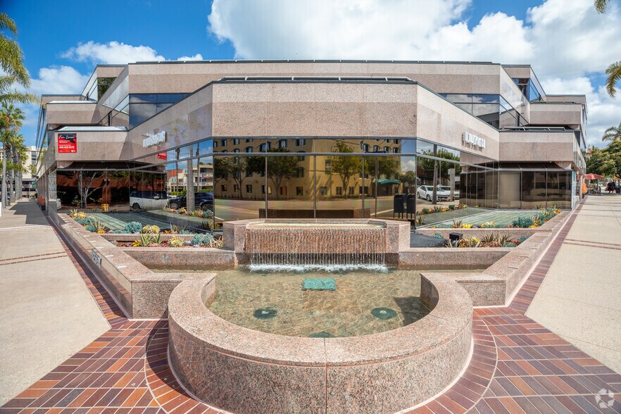 More Photos Of 7825 Fay Ave, La Jolla Office For Lease