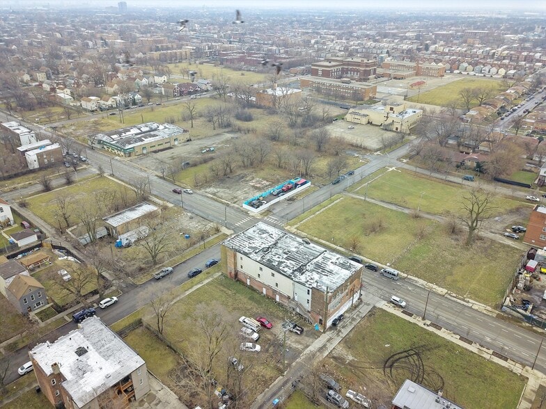 More Photos Of 4300-4310 W 16th St, Chicago Apartments For Sale
