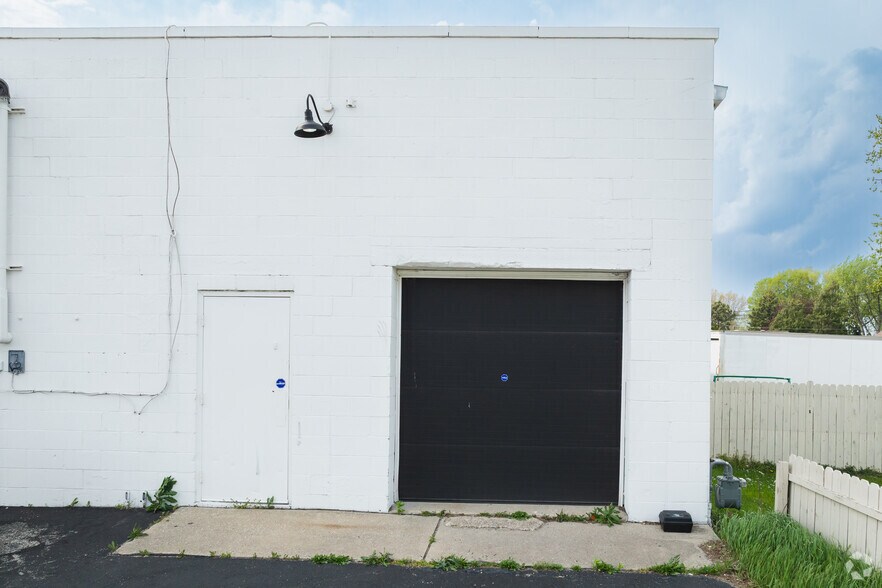 More Photos Of 4151 Woodville Rd, Northwood Freestanding For Lease