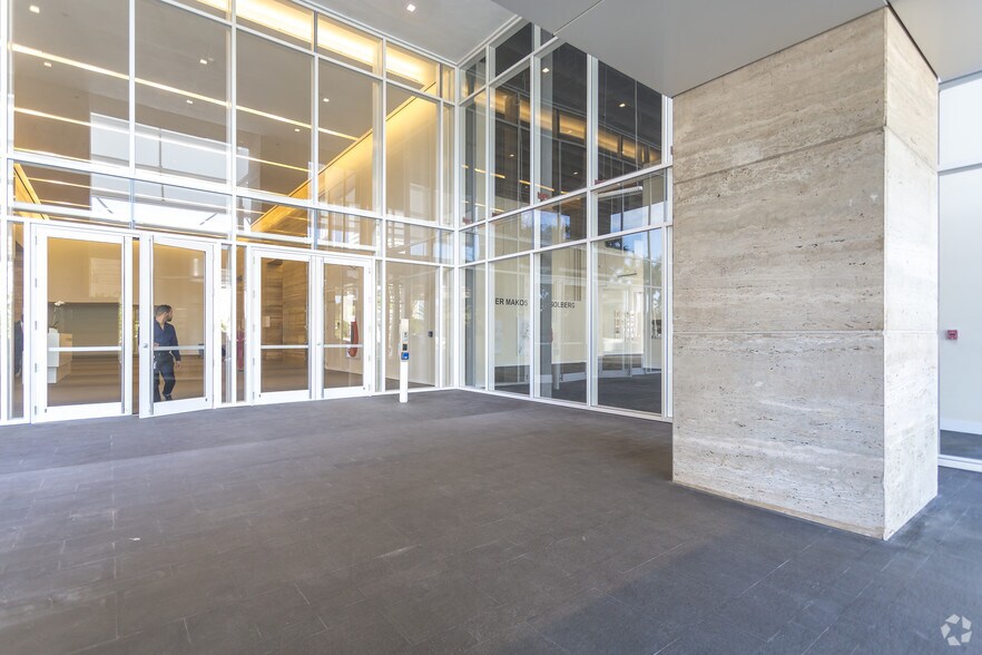 More Photos Of 201 S Biscayne Blvd, Miami Coworking Space