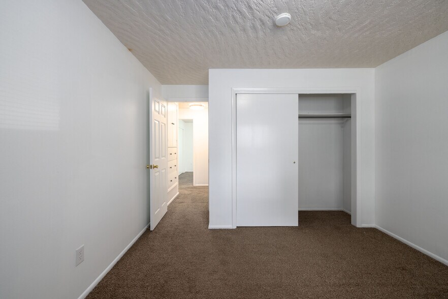 More Photos Of 270 E 5100 S, Washington Terrace Multifamily For Sale