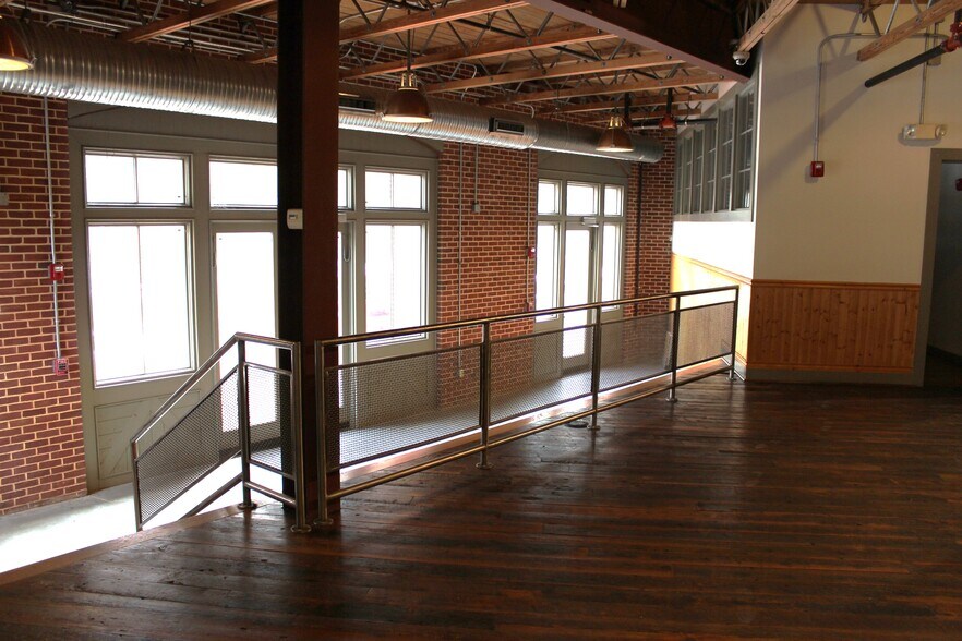 More Photos Of 900 S Wolfe St, Baltimore Office For Sale