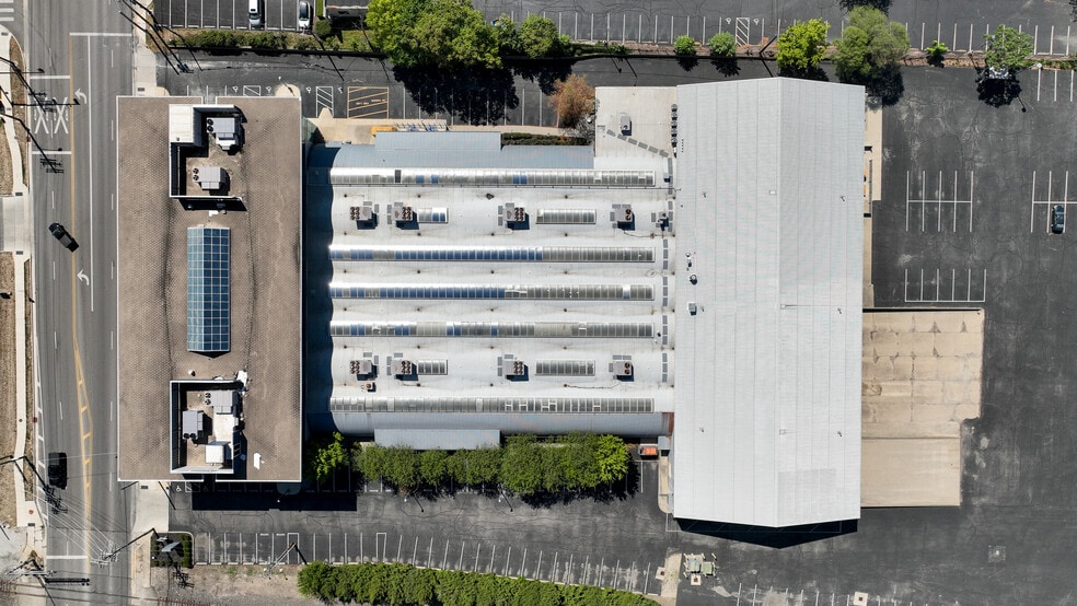 More Photos Of 855 Grandview Ave, Columbus Research And Development For Lease