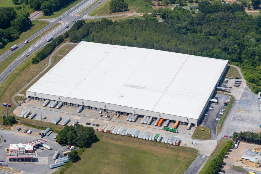 More Photos Of 212 Burlington Rd, Shannon Distribution For Lease