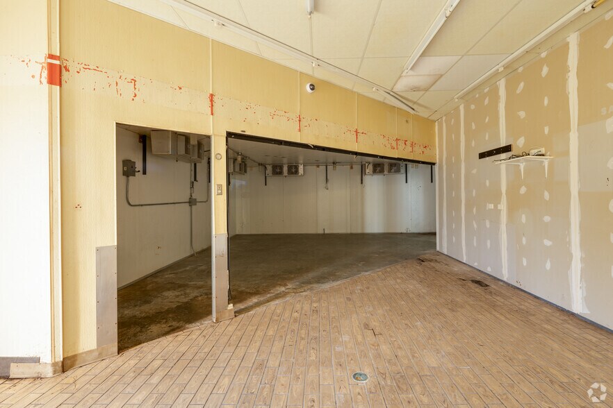 More Photos Of 2700 E Sauk Trail Rd, Sauk Village Storefront Retail Office For Sale