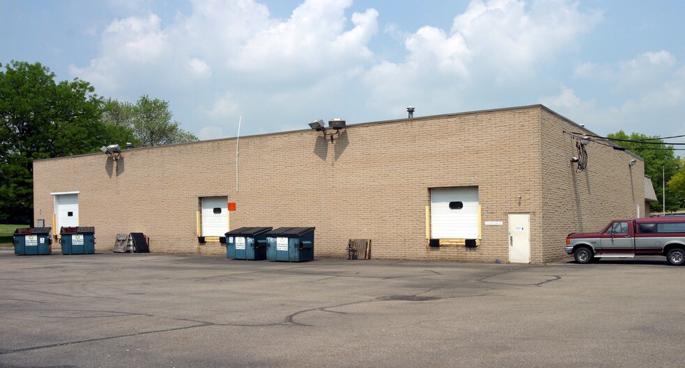 More Photos Of 149 Delta Dr, Pittsburgh Warehouse For Lease