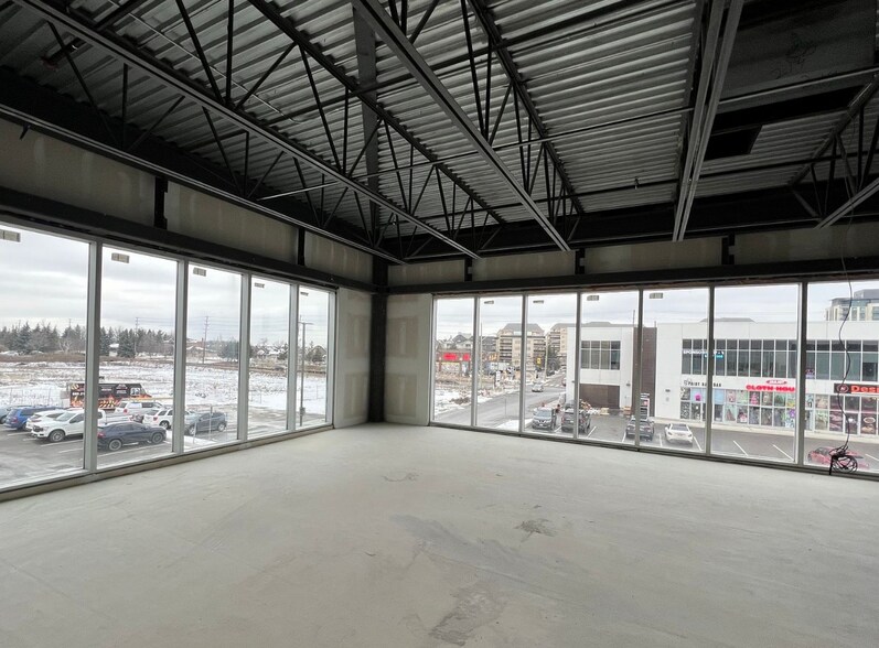 More Photos Of 9300 Goreway Dr, Brampton Storefront Retail Office For Sale