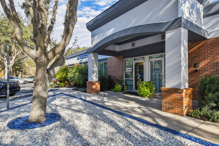 More Photos Of 13095-13099 N Telecom Pky, Tampa Medical For Sale
