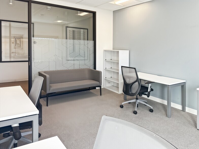 More Photos Of 15169 N Scottsdale Rd, Scottsdale Coworking Space