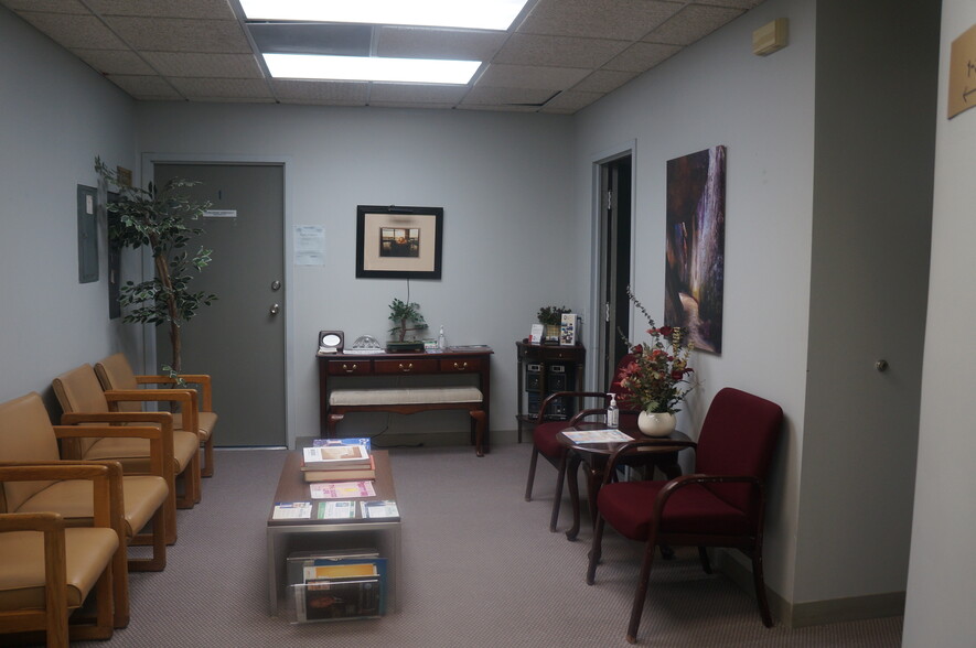 More Photos Of 53 E Ridgewood Ave, Ridgewood Freestanding For Sale