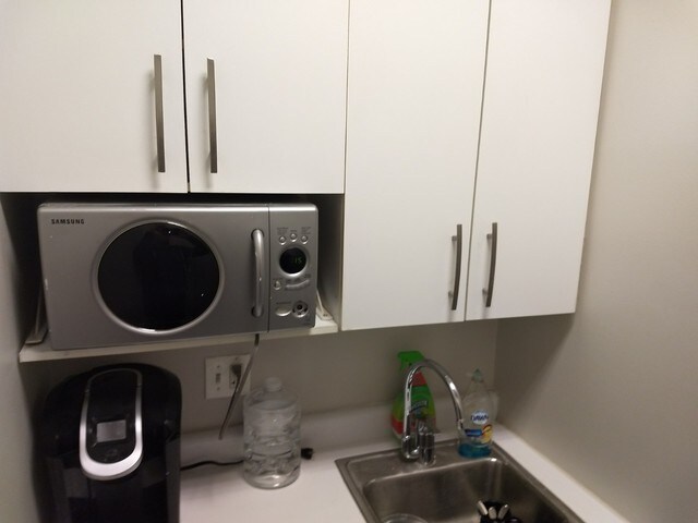 More Photos Of 1338-1346 W Irving Park Rd, Chicago Apartments For Lease