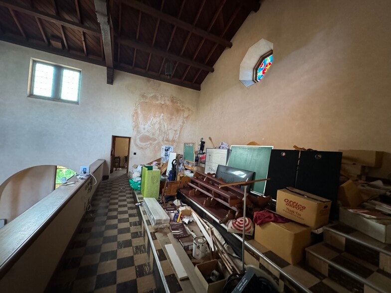 More Photos Of 2330 Prince St, Berkeley Schools For Sale