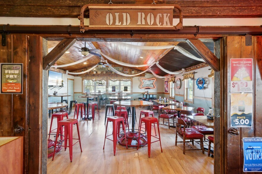 More Photos Of W11070 Hwy 16 & 60, Columbus Restaurant For Sale