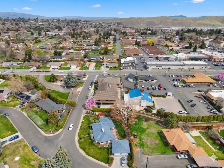 More Photos Of 4112 Summitview Ave, Yakima Office Residential For Sale