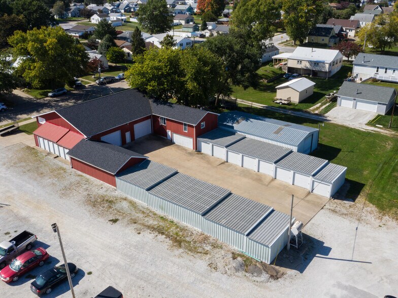 More Photos Of 2627 Cedar St, Quincy Warehouse For Sale