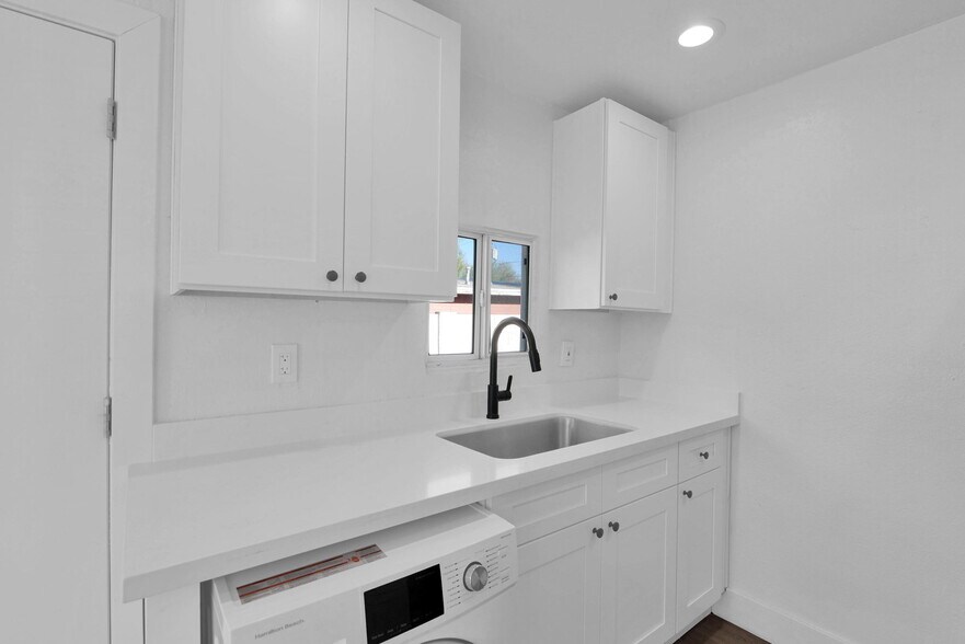 More Photos Of 315 E Carol Ave, Phoenix Apartments For Sale