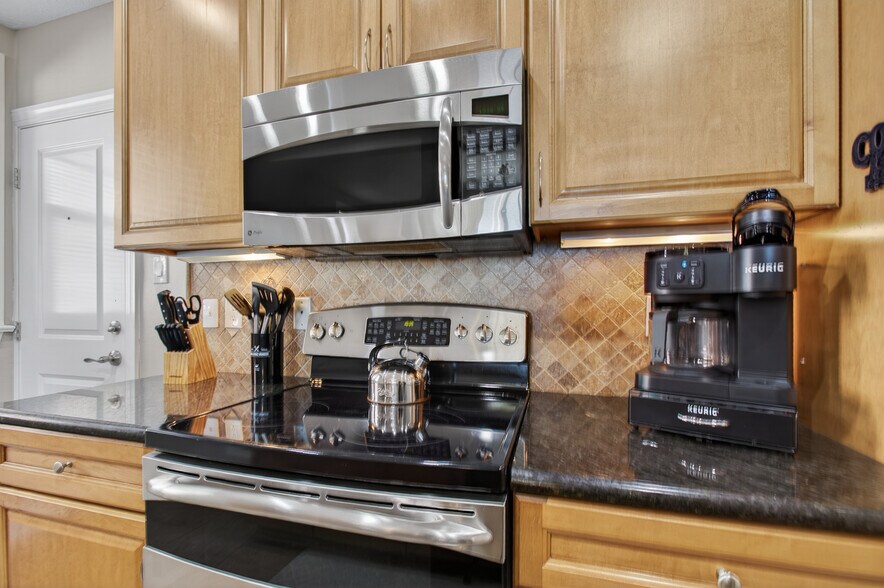 More Photos Of 1710 River Rd, Jacksonville Apartments For Sale