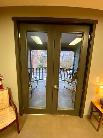 More Photos Of 3518 SW Corbett Ave, Portland Office For Lease