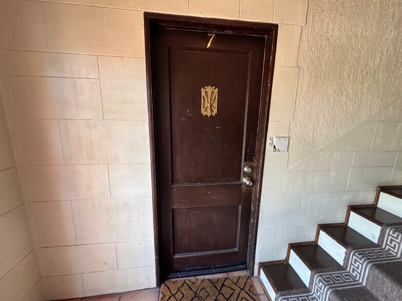 More Photos Of 925 N Lacy St, Santa Ana Apartments For Sale