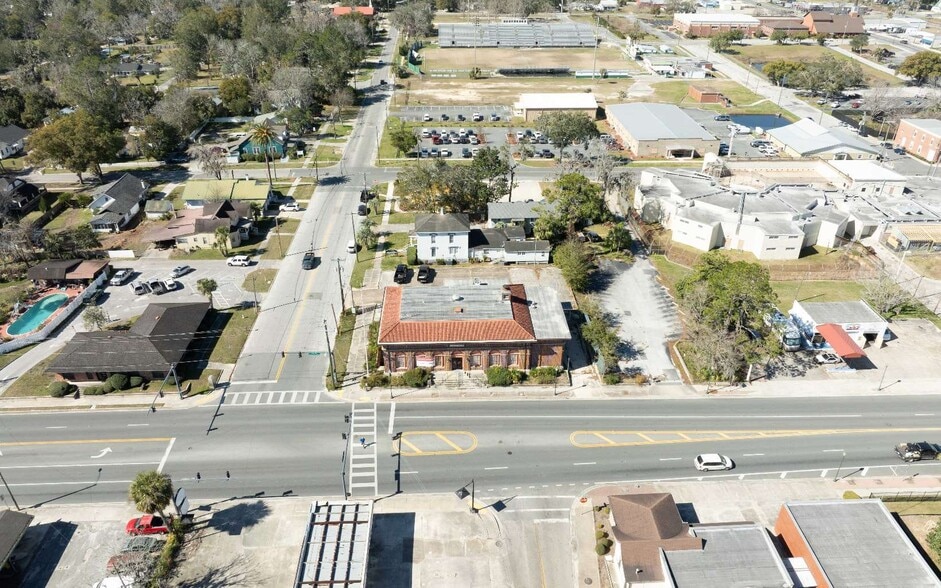 More Photos Of 400 S Ohio Ave, Live Oak Post Office For Sale