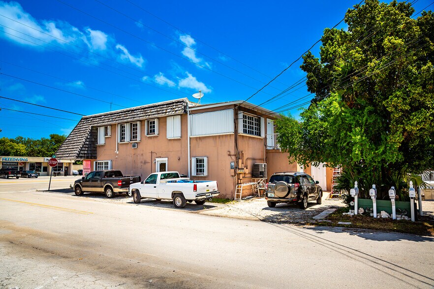 More Photos Of 2901 Overseas Hwy, Marathon Office Residential For Sale