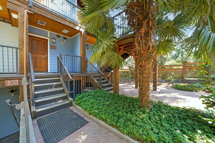 More Photos Of 118 Rainbow Rd, Salt Spring Island Land For Sale