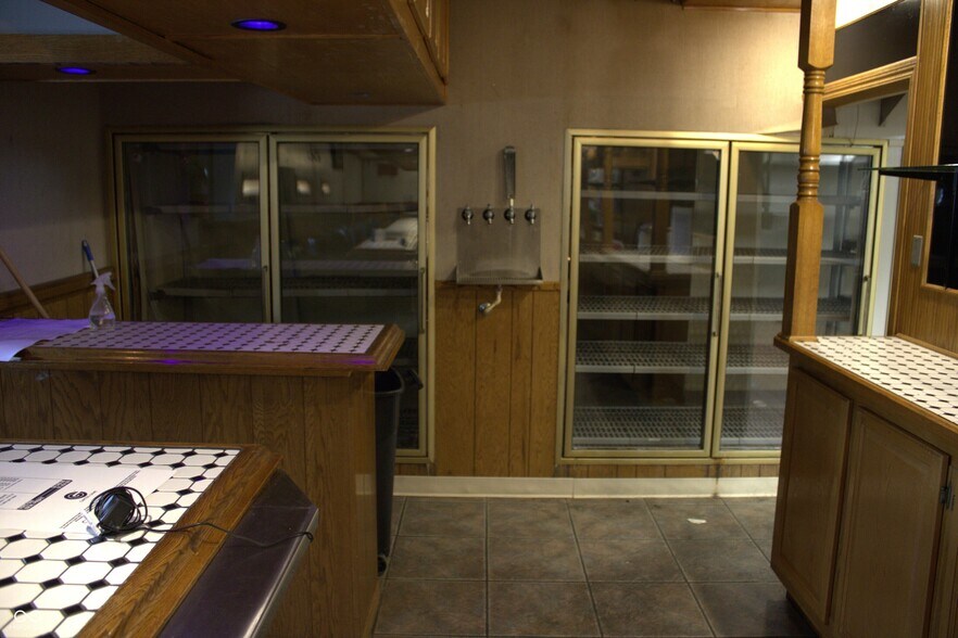 More Photos Of 1914 I Ave, New Castle Restaurant For Lease
