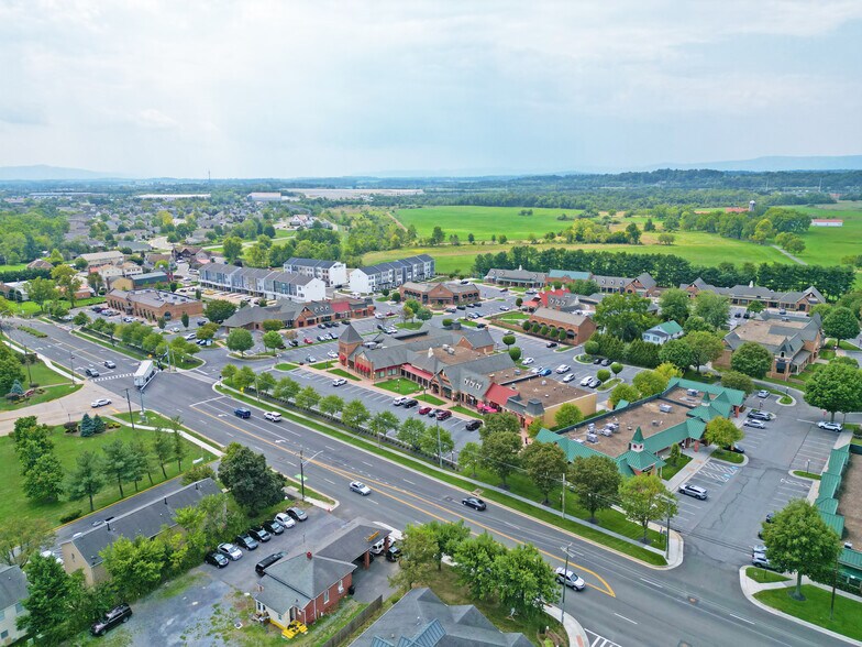 More Photos Of 3031 Valley Ave, Winchester Freestanding For Lease