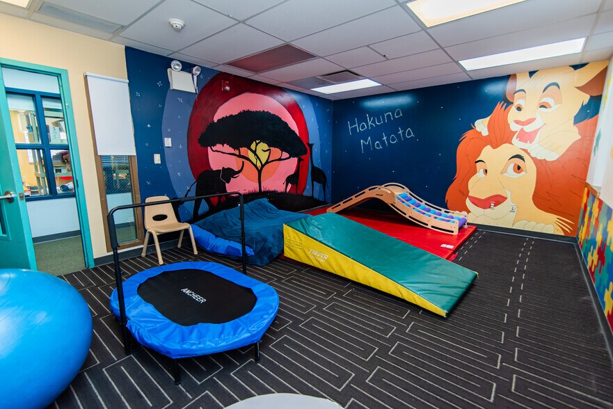 More Photos Of 1616 Orthodox St, Philadelphia Schools For Sale