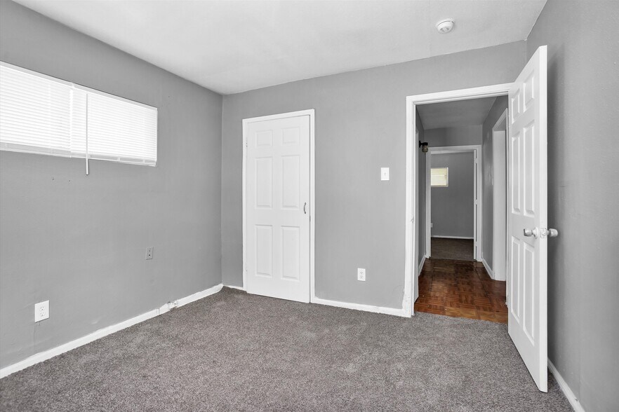 More Photos Of 3908 Woolworth St, Houston Apartments For Sale