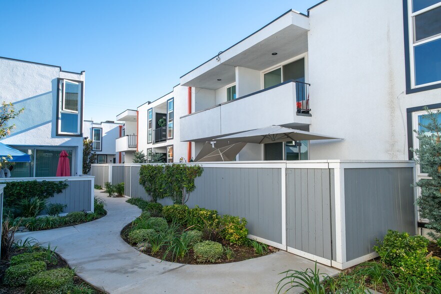 More Photos Of 712 S Fernwood St, West Covina Apartments For Sale