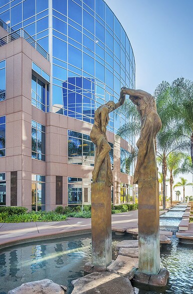 More Photos Of 10 Pointe Dr, Brea Office For Lease