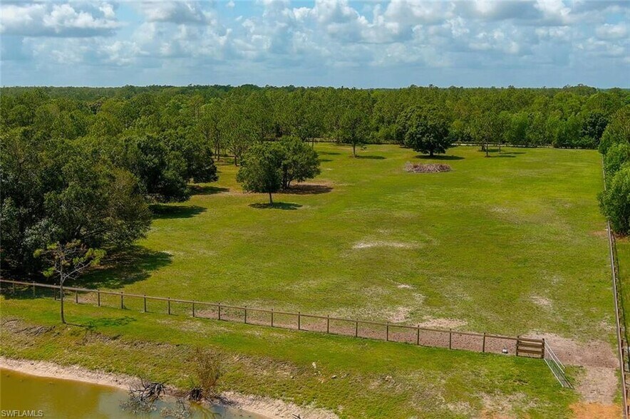 More Photos Of 2310 70th Ave NE, Naples Specialty For Sale