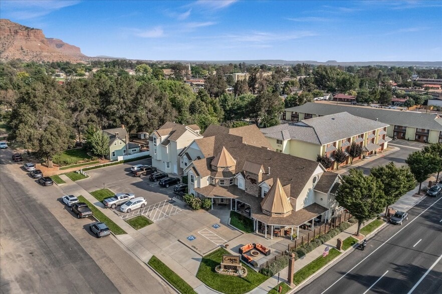 More Photos Of 190 N 300 W, Kanab Specialty For Sale