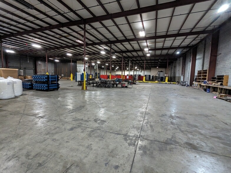 More Photos Of 467 Lakeshore Pky, Rock Hill Distribution For Lease