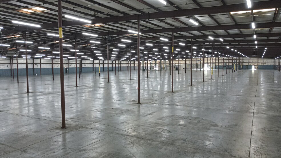 More Photos Of 234 Industrial Park Rd, Abbeville Manufacturing For Sale